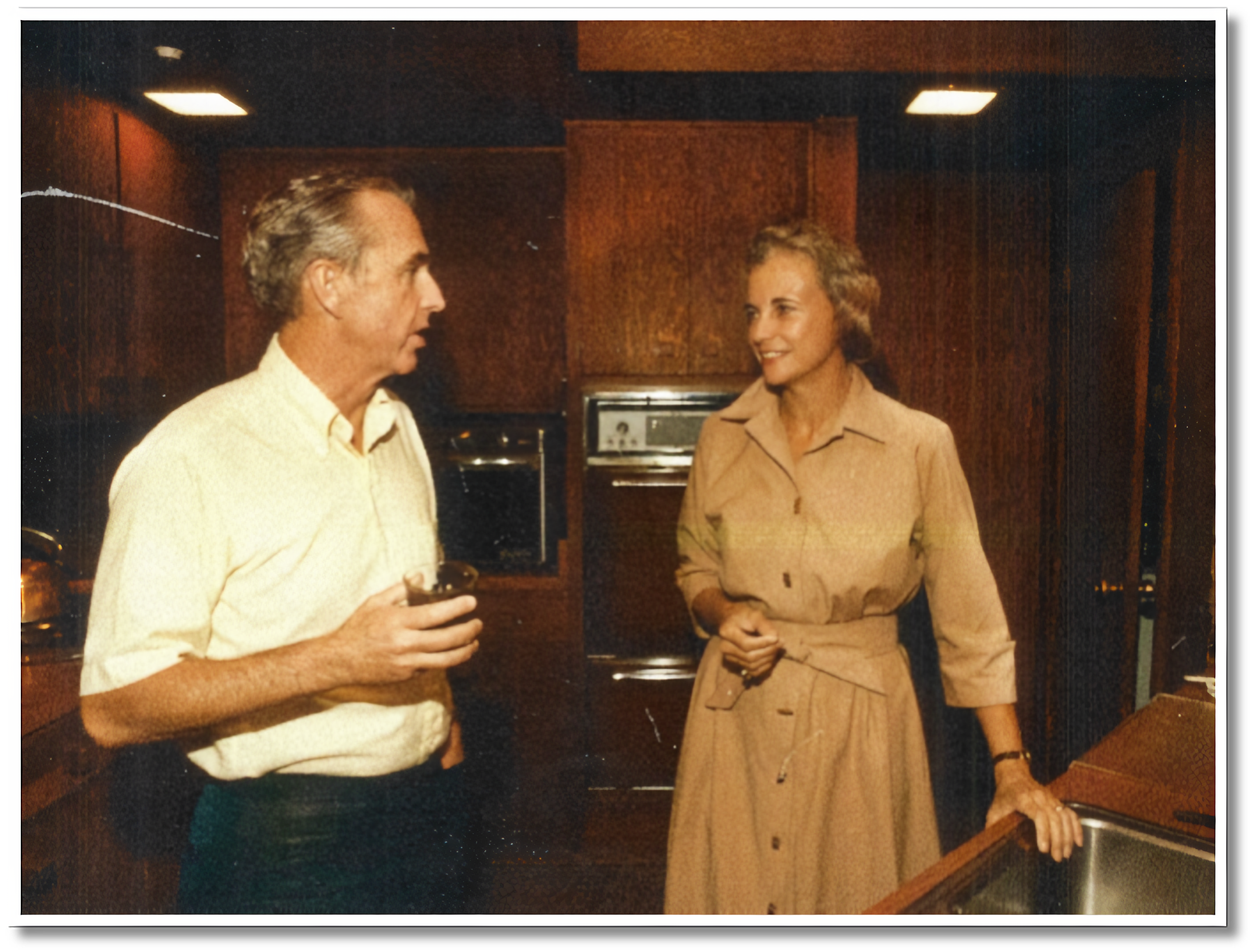 Sandra Day O’Connor with husband John in the family kitchen. 